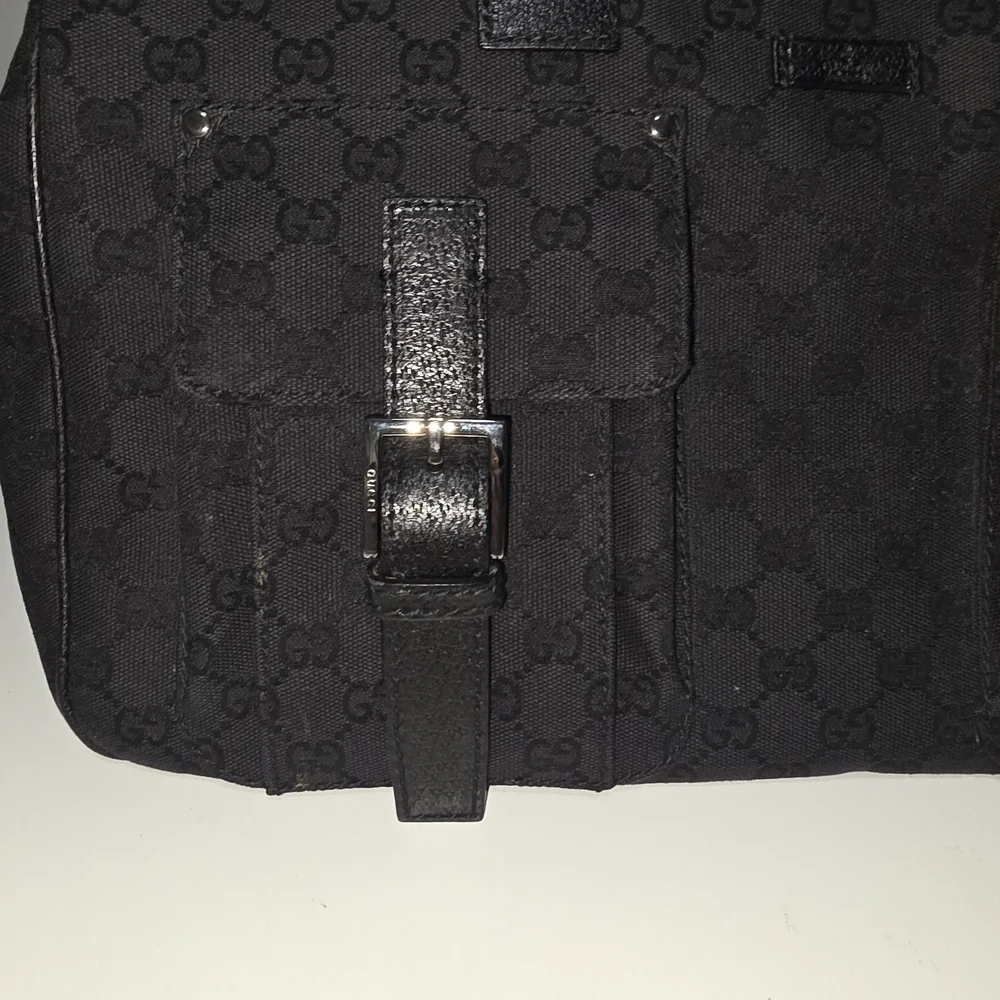🚫SOLD🚫 | Gucci | Black Canvas GG Shoulder Tote W/ Leather Detail - Picture 10 of 17